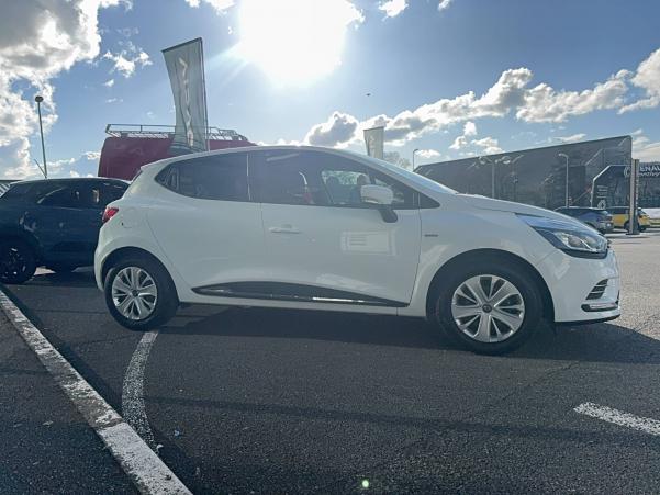 Vente en ligne Renault Clio 4 Clio TCe 90 au prix de 10 490 €