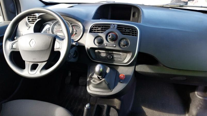 Vente en ligne Renault Kangoo Express  BLUE DCI 95 au prix de 12 990 €