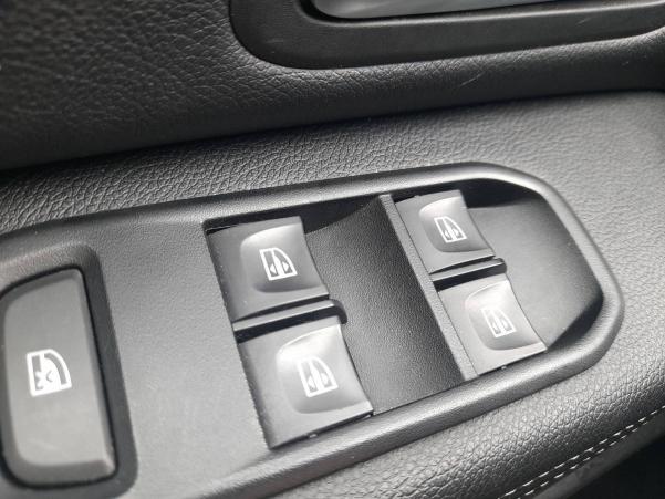 Vente en ligne Dacia Duster  Blue dCi 115 4x2 au prix de 13 990 €