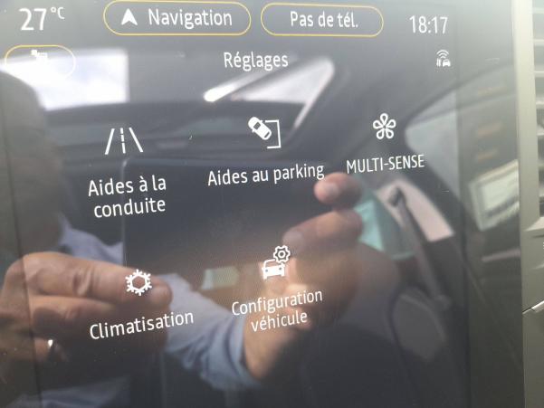 Vente en ligne Renault Megane 4  TCe 140 EDC au prix de 23 990 €