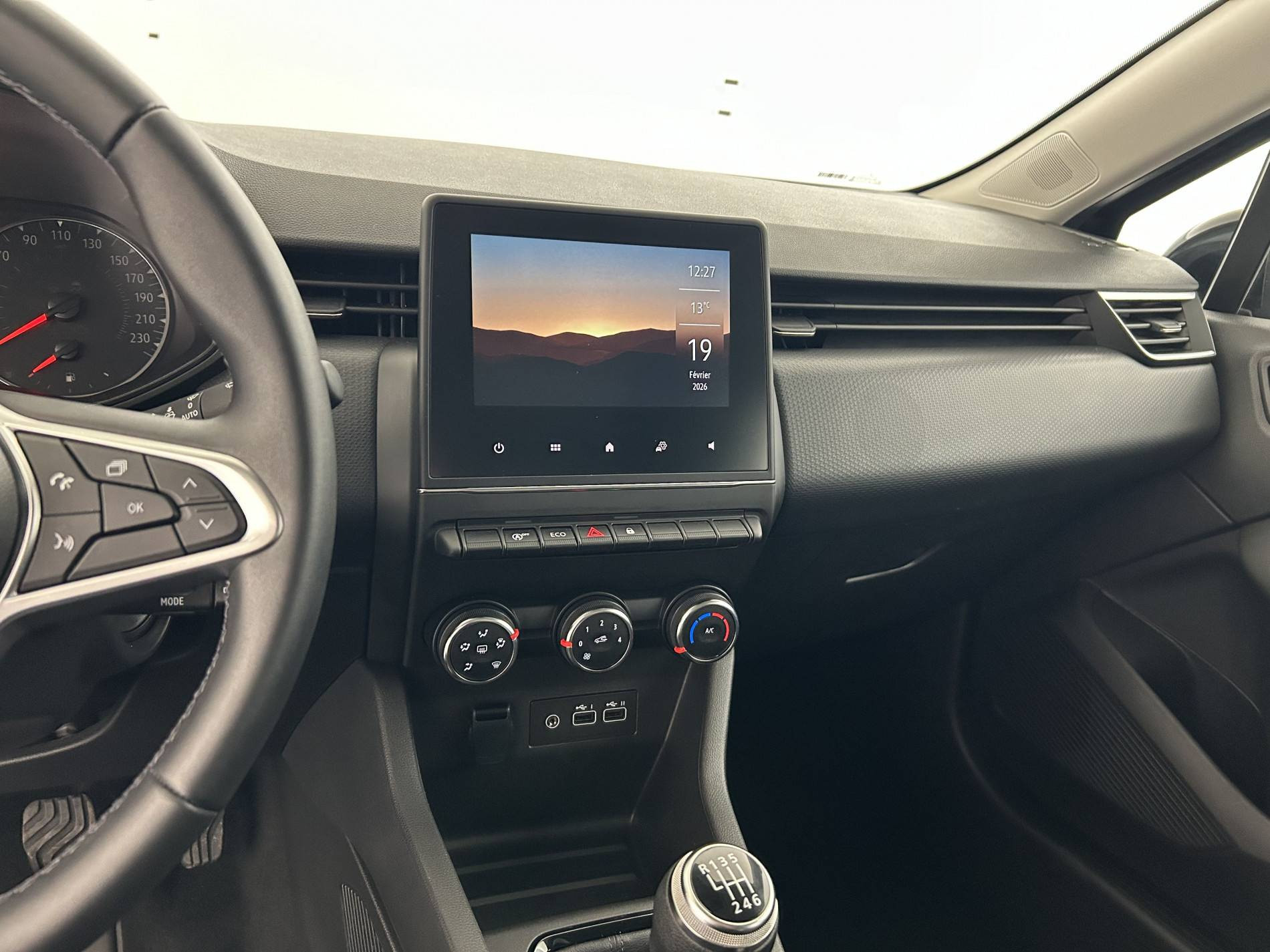 Vente en ligne Renault Clio 5 Clio TCe 90 au prix de 14 490 €