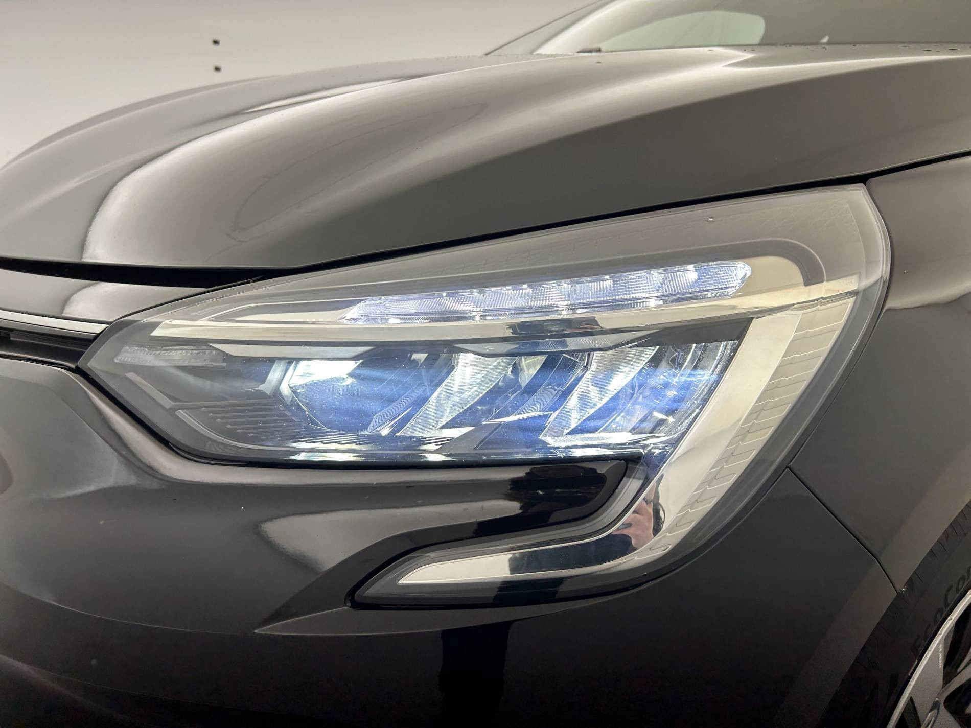 Vente en ligne Renault Clio 5 Clio TCe 90 au prix de 14 490 €