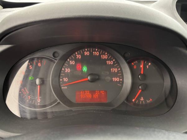 Vente en ligne Renault Kangoo Express  BLUE DCI 95 au prix de 11 990 €
