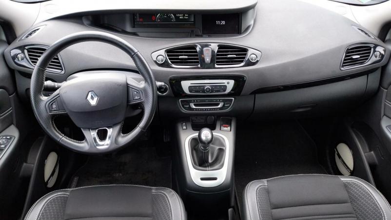 Vente en ligne Renault Grand Scenic 3 Grand Scénic dCi 130 Energy au prix de 11 990 €