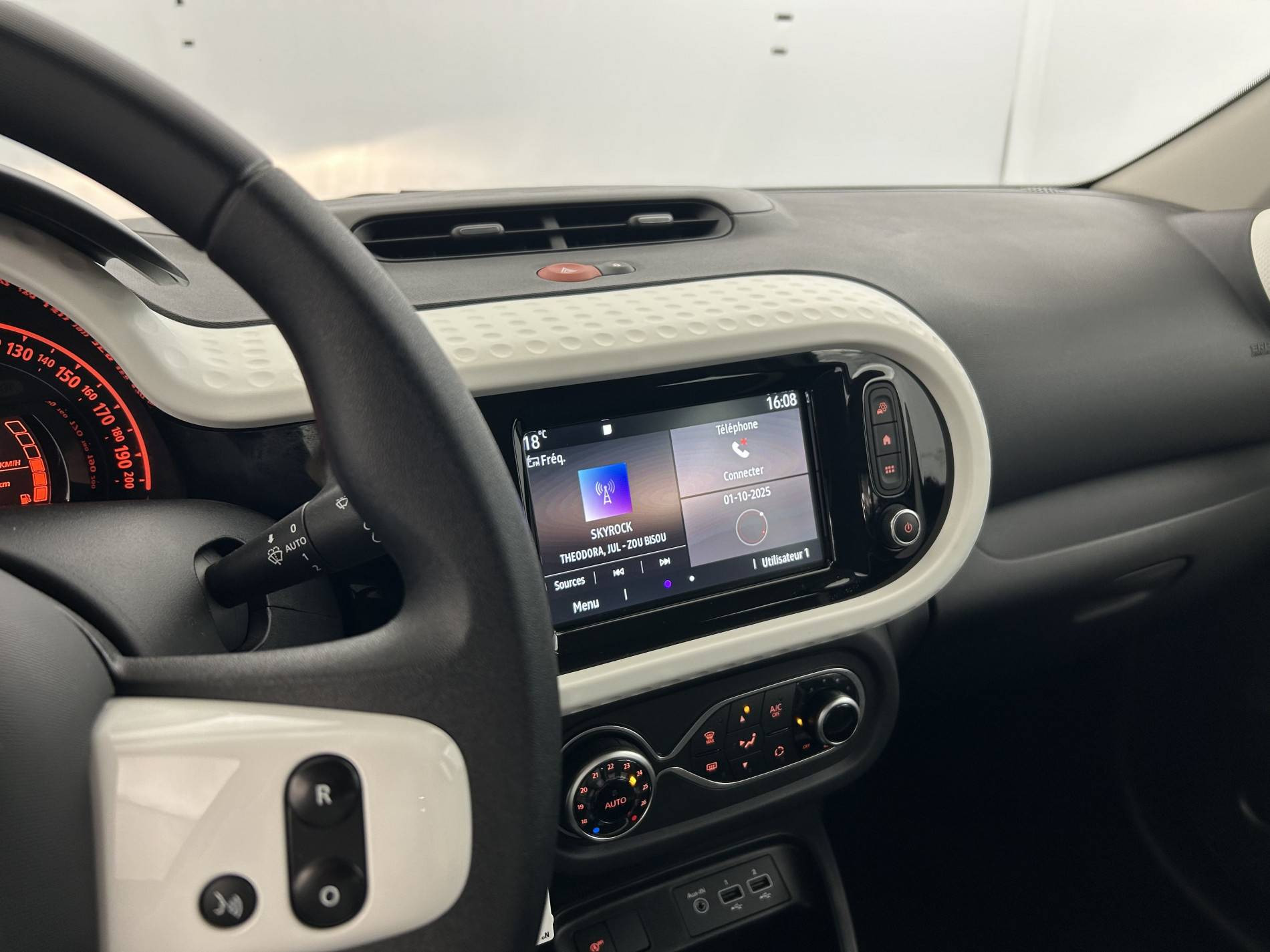 Vente en ligne Renault Twingo 3  SCe 65 au prix de 11 890 €