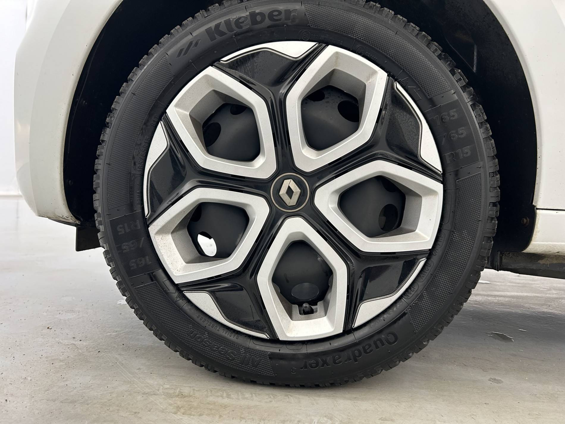 Vente en ligne Renault Twingo 3  SCe 65 au prix de 11 890 €