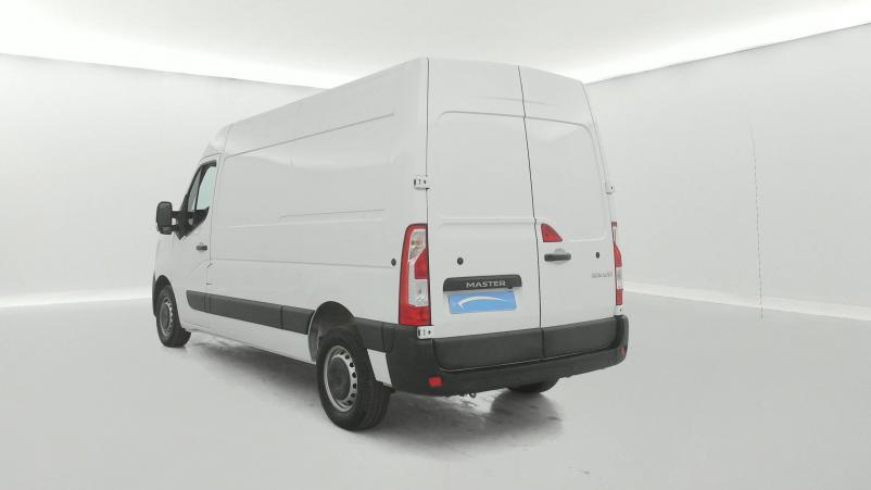 Vente en ligne Renault Master 3 Fourgon MASTER FGN TRAC F3500 L2H2 DCI 135 au prix de 19 990 €