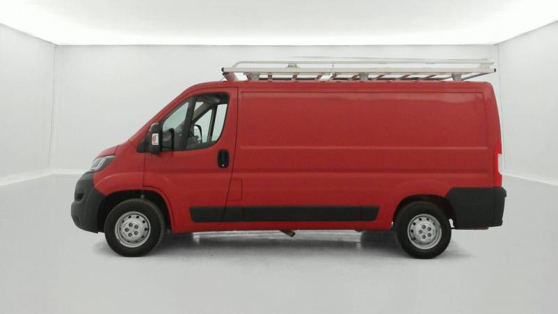 Vente en ligne Peugeot Boxer Fourgon BOXER TOLE 330 L2H1 BLUEHDI 120 S&S au prix de 23 990 €