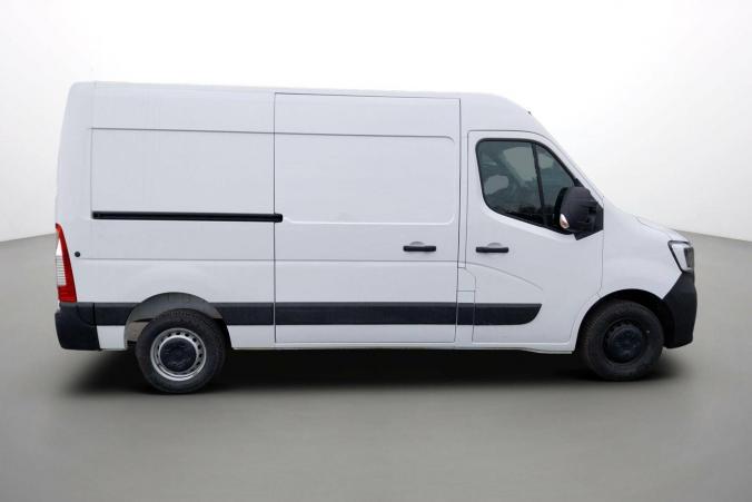 Vente en ligne Renault Master 3 Fourgon MASTER FGN TRAC F3500 L2H2 BLUE DCI 135 au prix de 21 990 €