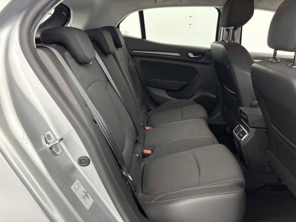 Vente en ligne Renault Megane 4 Mégane IV Berline Blue dCi 115 au prix de 16 490 €
