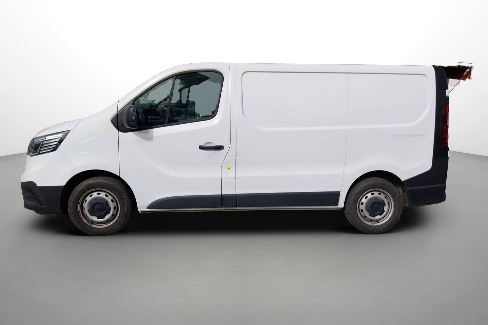 Vente en ligne Renault Trafic 3 Fourgon TRAFIC FG BLUE DCI 130 L1H1 3T GSR2 au prix de 24 990 €