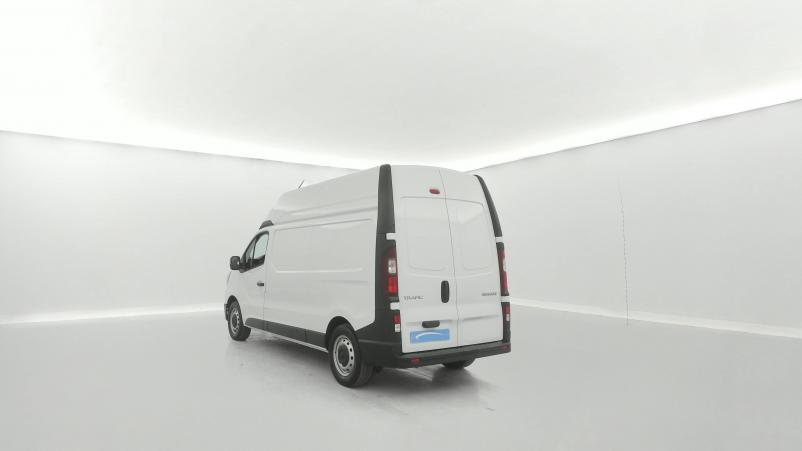 Vente en ligne Renault Trafic 3 Fourgon TRAFIC FGN L2H2 3000 KG BLUE DCI 150 au prix de 28 990 €