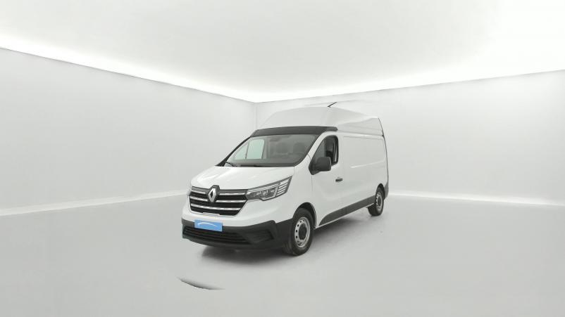 Vente en ligne Renault Trafic 3 Fourgon TRAFIC FGN L2H2 3000 KG BLUE DCI 150 au prix de 28 990 €