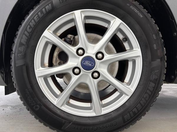 Vente en ligne Ford Fiesta  1.1 85 ch BVM5 au prix de 10 990 €