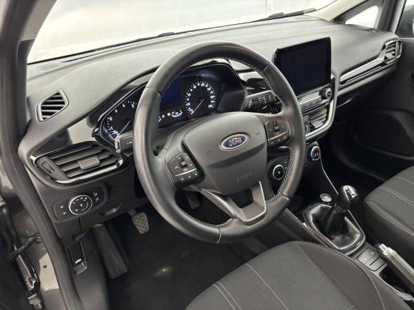 Vente en ligne Ford Fiesta  1.1 85 ch BVM5 au prix de 10 990 €