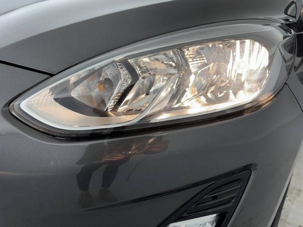 Vente en ligne Ford Fiesta  1.1 85 ch BVM5 au prix de 10 990 €