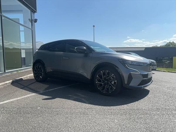 Vente en ligne Renault Megane E-Tech  220 ch autonomie confort au prix de 43 390 €