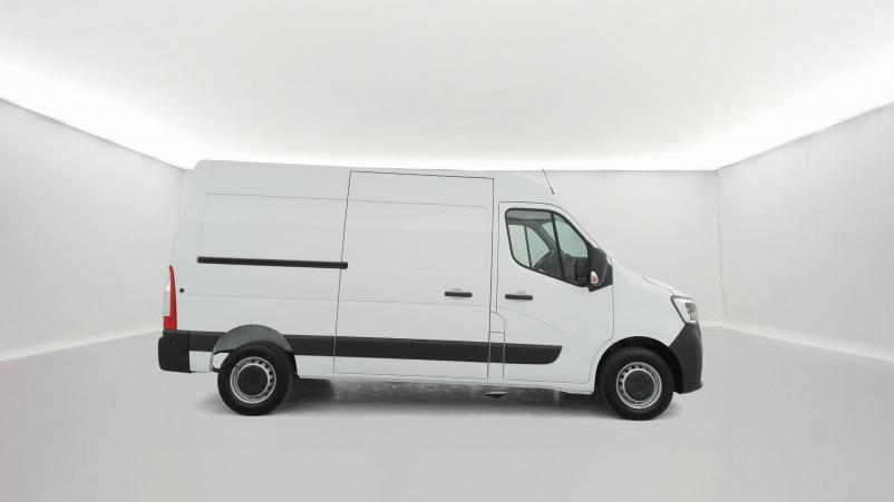 Vente en ligne Renault Master Fourgon MASTER FGN TRAC F3500 L2H2 DCI 135 au prix de 21 120 €
