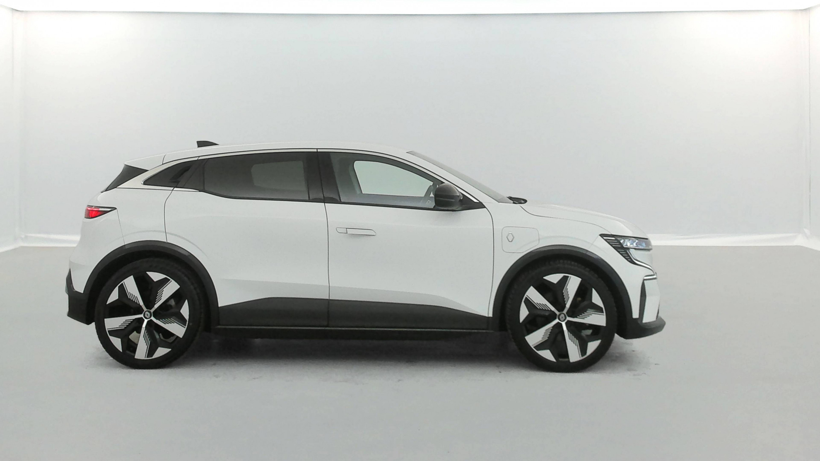 Vente en ligne Renault Megane E-Tech  EV60 220 ch optimum charge au prix de 22 990 €