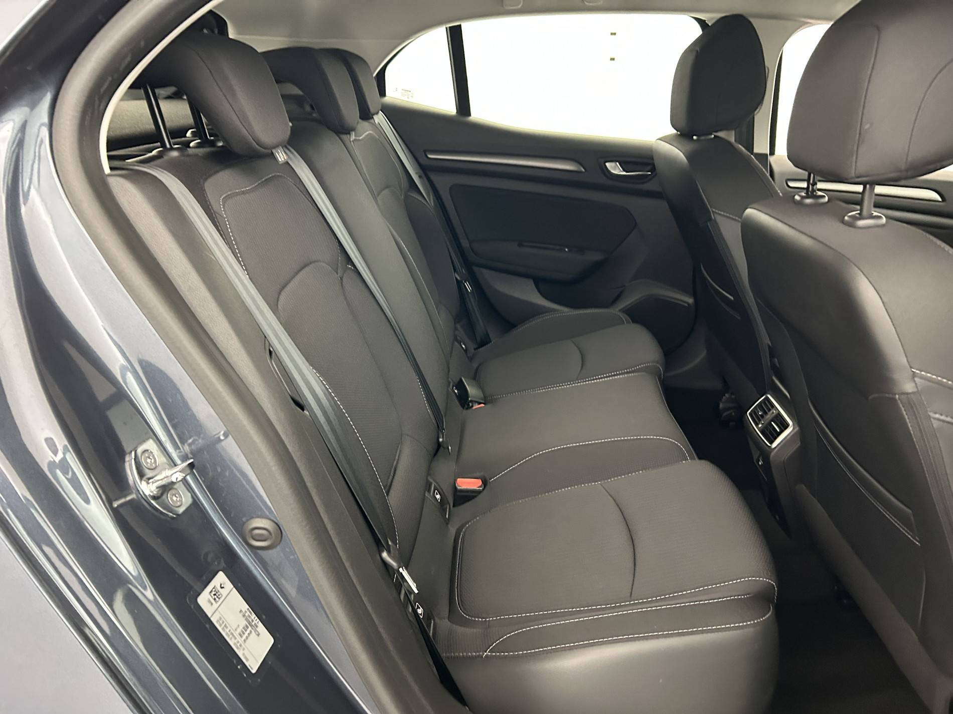 Vente en ligne Renault Megane 4 Mégane IV Berline Blue dCi 115 - 21N au prix de 17 990 €