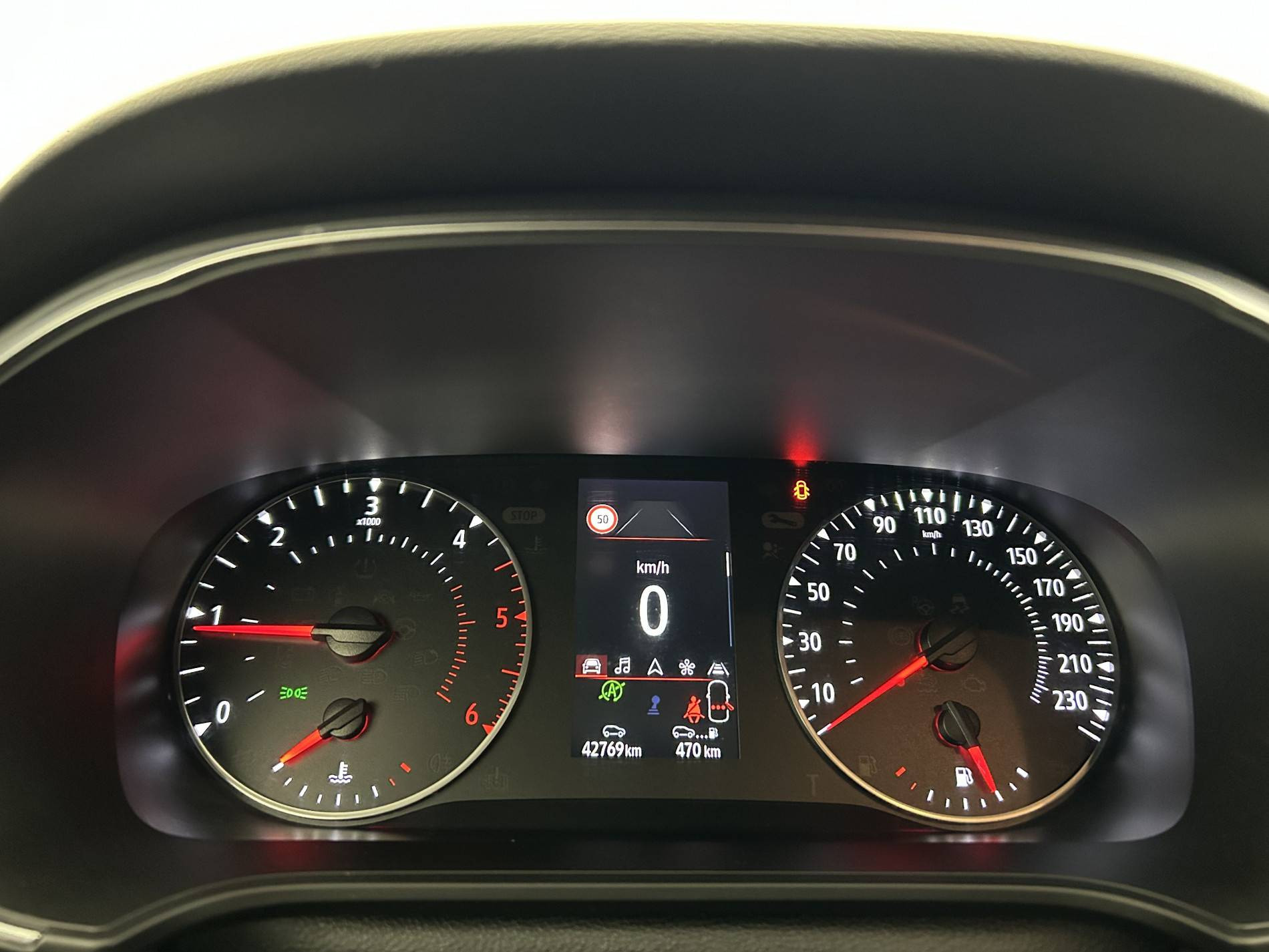 Vente en ligne Renault Megane 4 Mégane IV Berline Blue dCi 115 - 21N au prix de 17 990 €