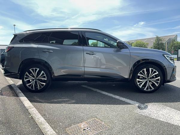 Vente en ligne Renault Espace Espace E-Tech hybrid 200 au prix de 42 990 €