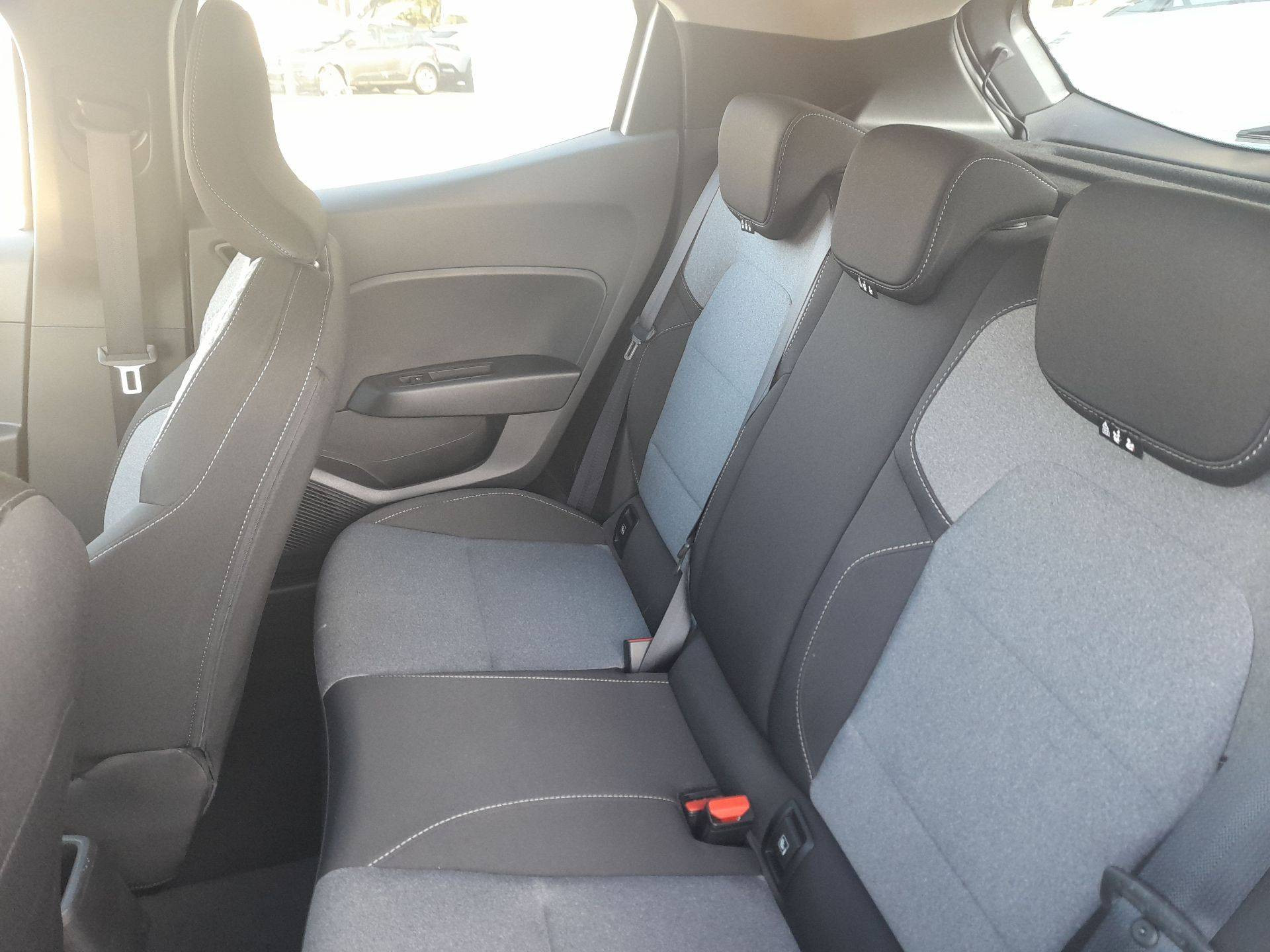 Vente en ligne Renault Clio 5 Clio TCe 90 au prix de 14 990 €