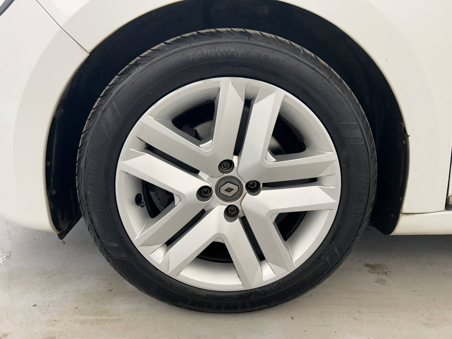 Vente en ligne Renault Clio 5 Clio Blue dCi 100 - 21N au prix de 13 490 €