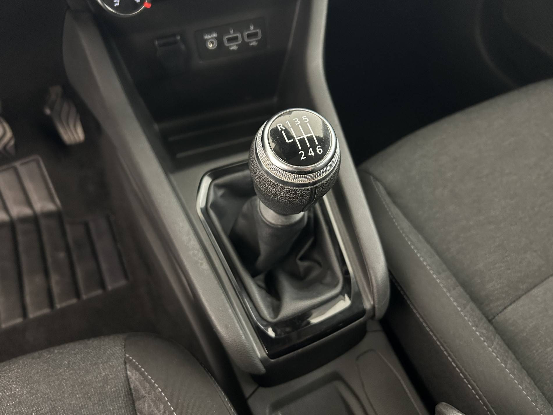 Vente en ligne Renault Clio 5 Clio Blue dCi 100 - 21N au prix de 13 490 €