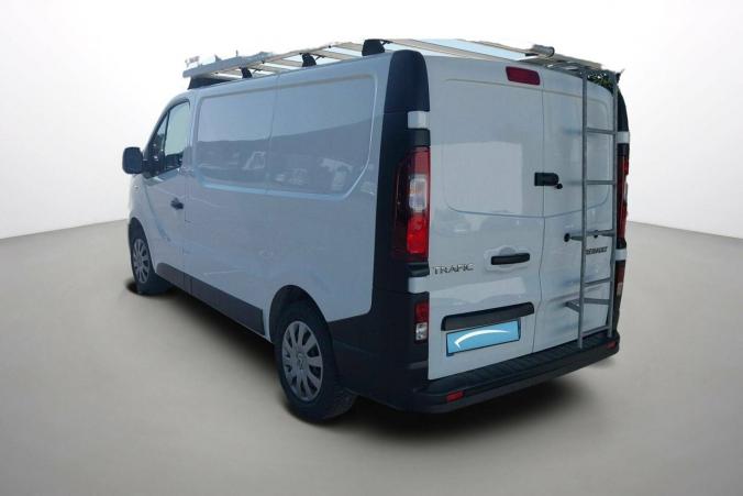 Vente en ligne Renault Trafic 3 Fourgon TRAFIC FGN L1H1 1000 KG DCI 120 au prix de 20 990 €