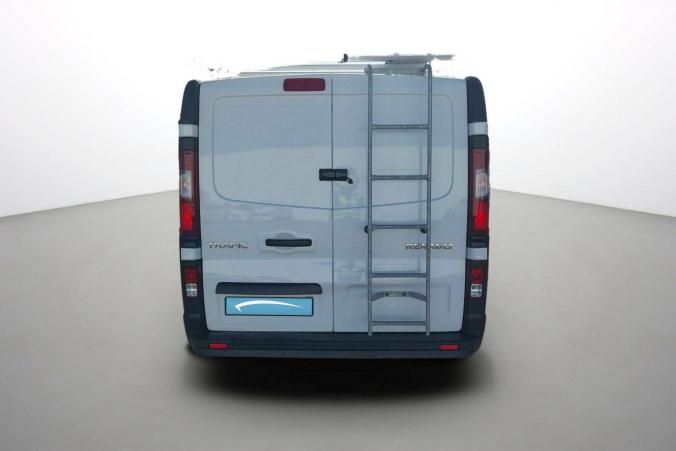 Vente en ligne Renault Trafic 3 Fourgon TRAFIC FGN L1H1 1000 KG DCI 120 au prix de 20 990 €