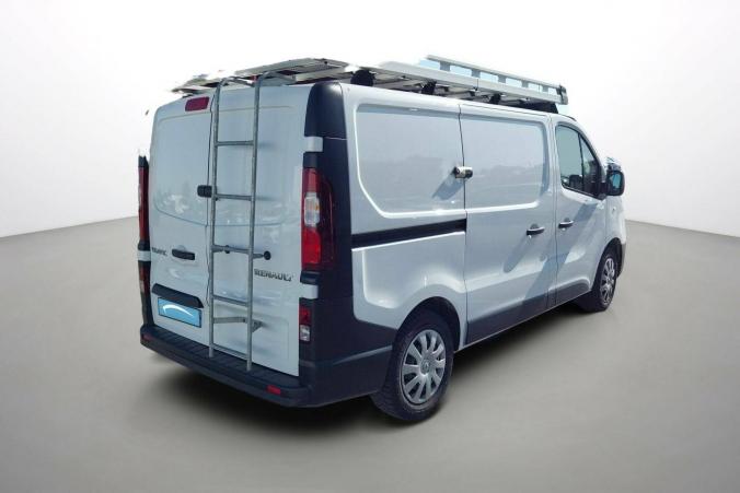 Vente en ligne Renault Trafic 3 Fourgon TRAFIC FGN L1H1 1000 KG DCI 120 au prix de 20 990 €