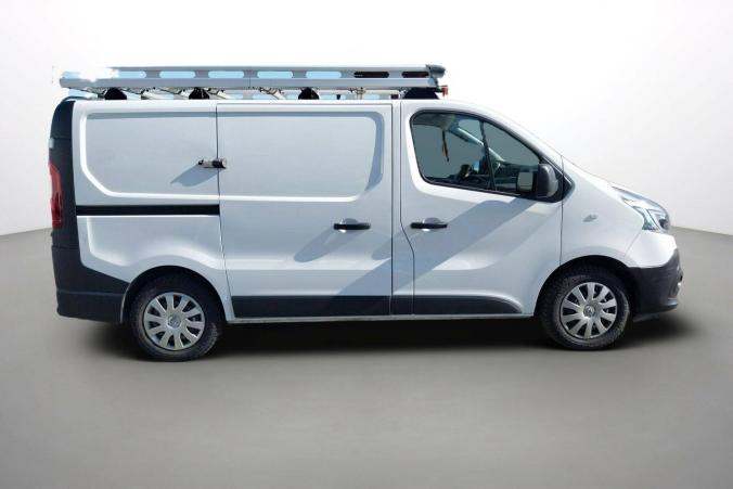 Vente en ligne Renault Trafic 3 Fourgon TRAFIC FGN L1H1 1000 KG DCI 120 au prix de 20 990 €