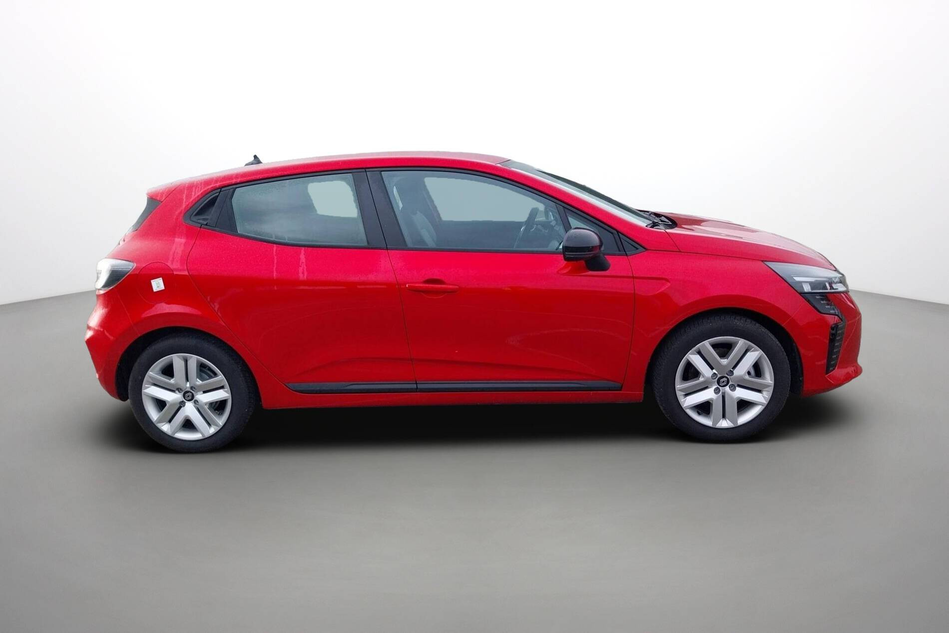 Vente en ligne Renault Clio 5 Clio E-Tech full hybrid 145 ch GSR2 au prix de 19 990 €