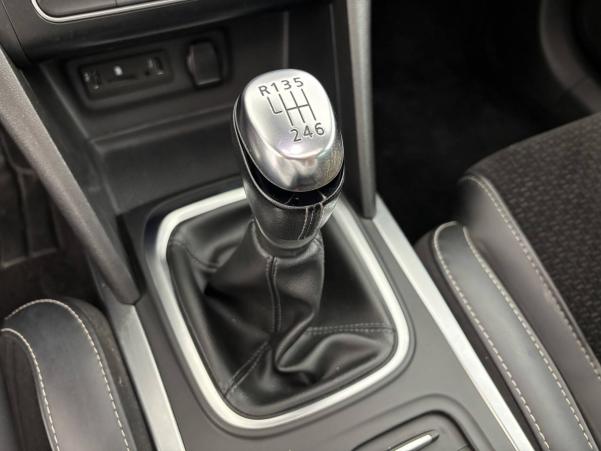 Vente en ligne Renault Megane 4 Mégane IV Berline TCe 130 Energy au prix de 14 490 €