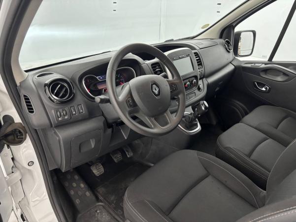 Vente en ligne Renault Trafic 3 Fourgon TRAFIC FGN L1H1 1000 KG DCI 120 au prix de 20 990 €