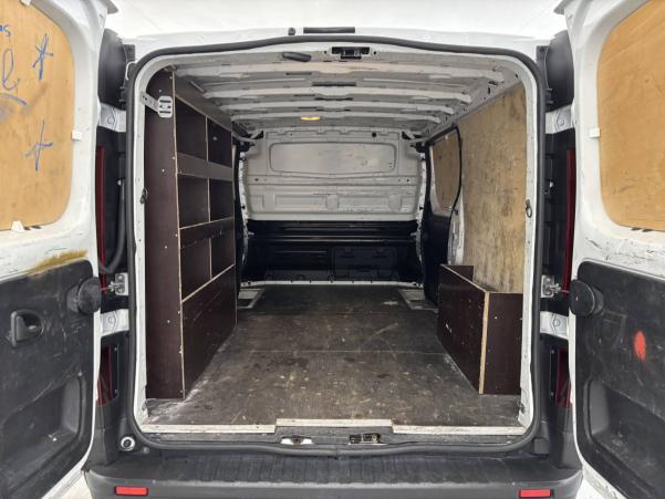 Vente en ligne Renault Trafic 3 Fourgon TRAFIC FGN L2H1 1300 KG DCI 120 au prix de 16 990 €