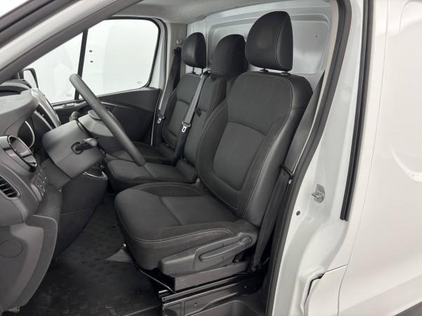 Vente en ligne Renault Trafic 3 Fourgon TRAFIC FGN L1H1 1000 KG DCI 120 au prix de 20 990 €