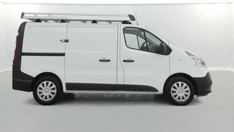 Vente en ligne Renault Trafic 3 Fourgon TRAFIC FGN L1H1 1000 KG DCI 120 au prix de 20 990 €