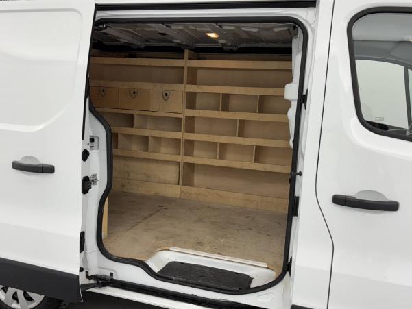 Vente en ligne Renault Trafic 3 Fourgon TRAFIC FGN L1H1 1000 KG DCI 120 au prix de 20 990 €