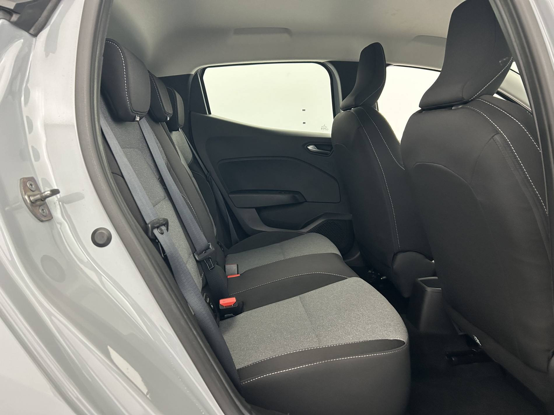 Vente en ligne Renault Clio 5 Clio TCe 90 au prix de 15 490 €