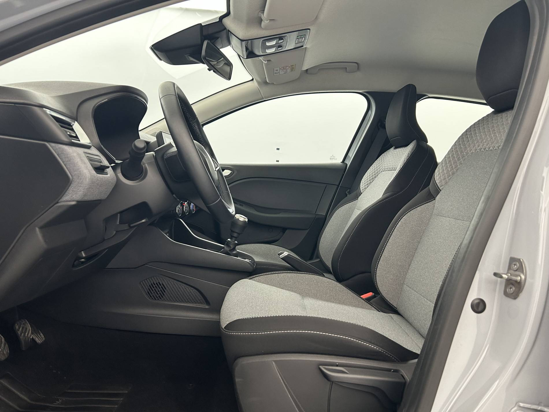 Vente en ligne Renault Clio 5 Clio TCe 90 au prix de 15 490 €