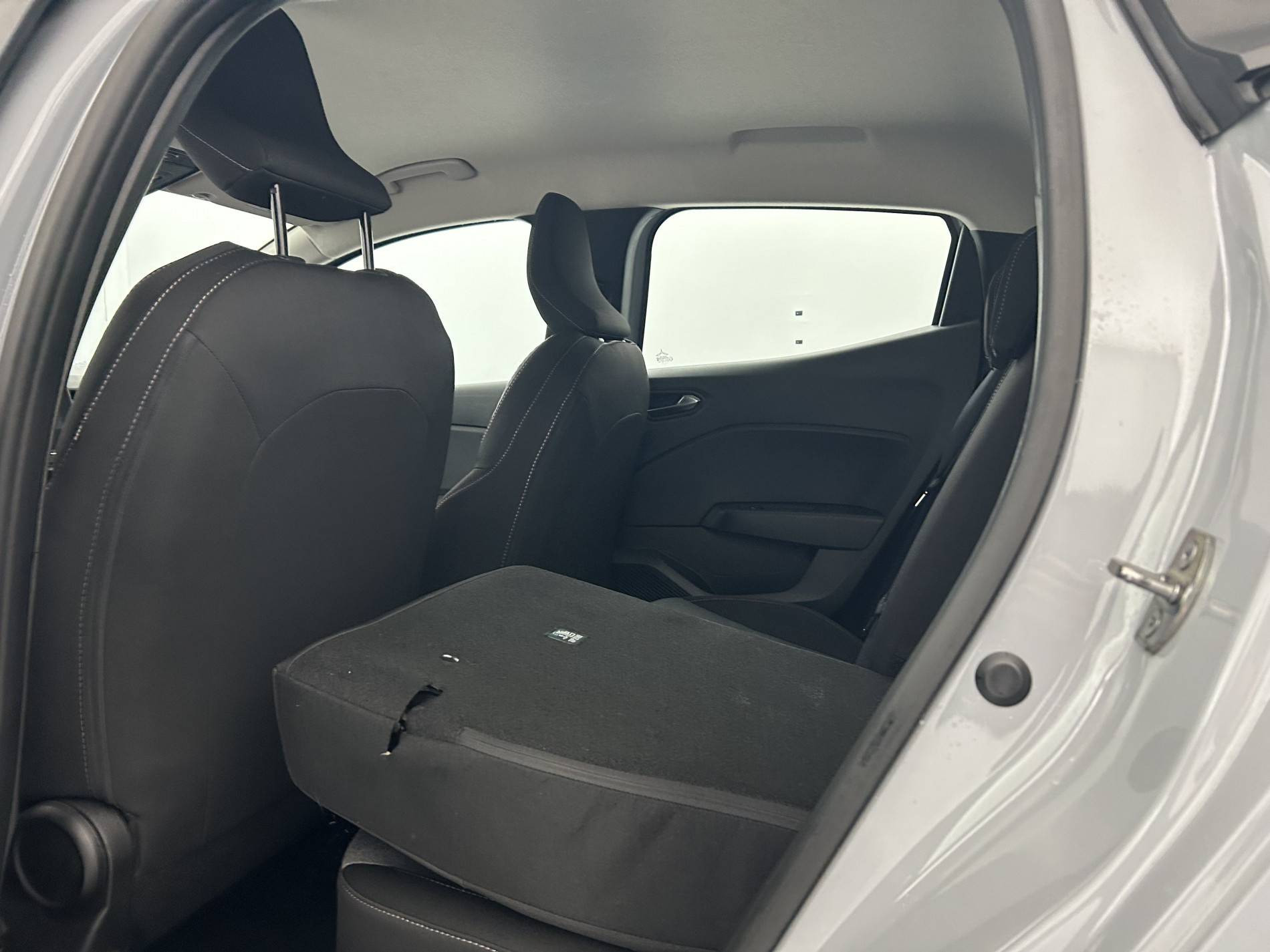 Vente en ligne Renault Clio 5 Clio TCe 90 au prix de 15 490 €