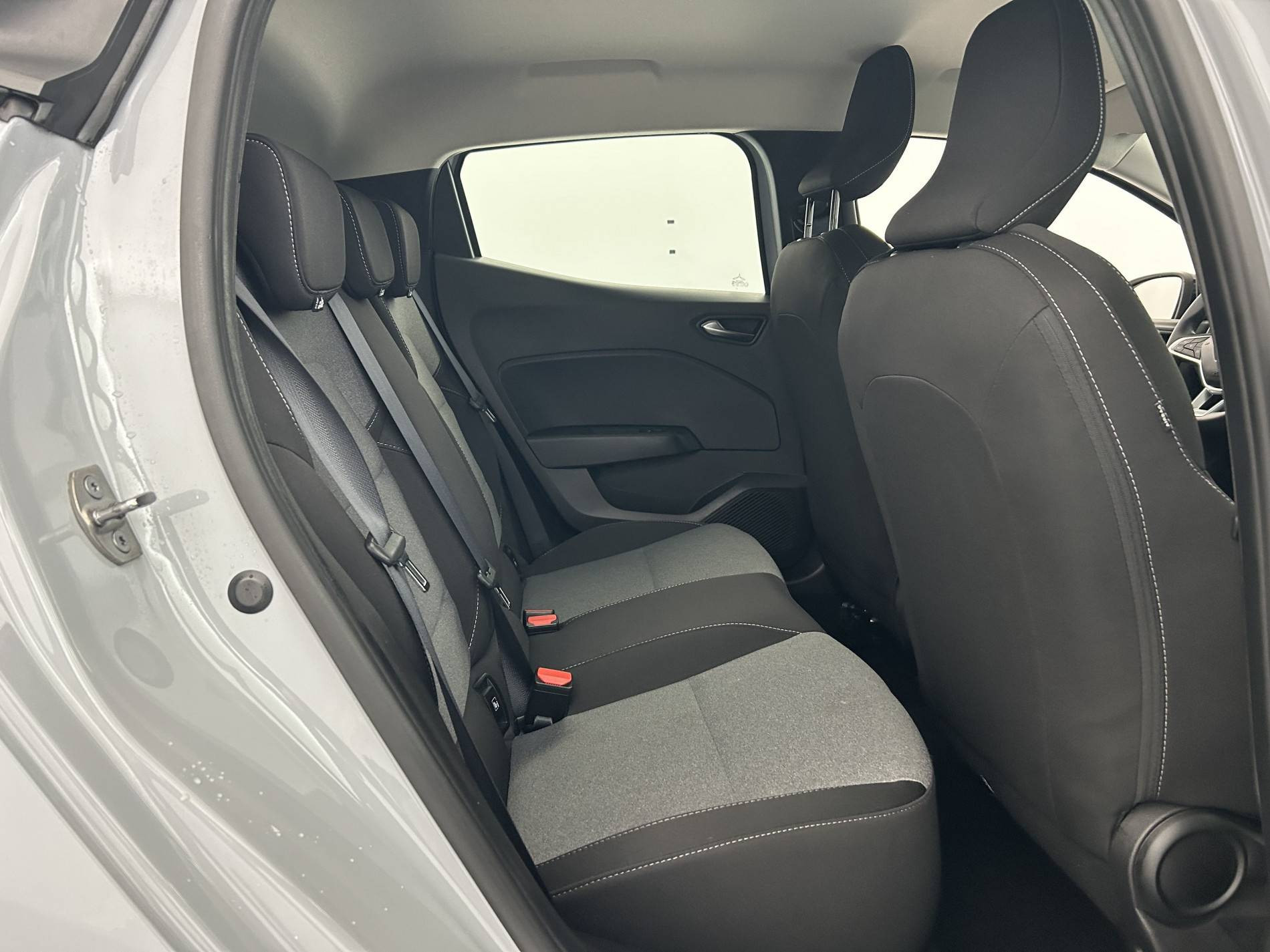 Vente en ligne Renault Clio 5 Clio TCe 90 au prix de 15 490 €