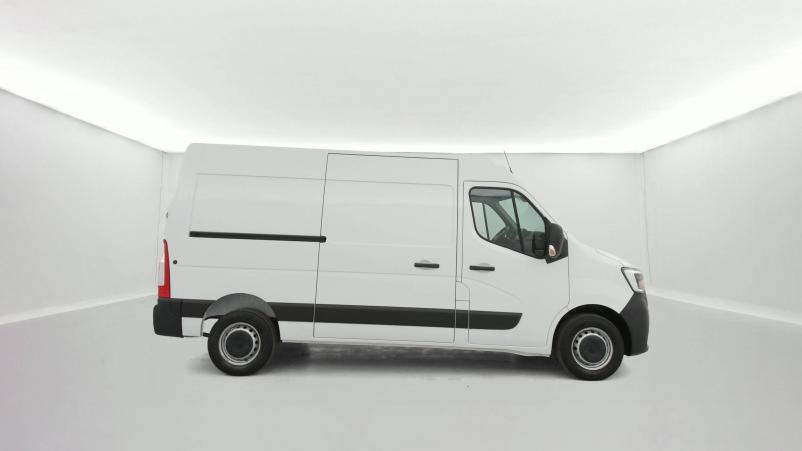 Vente en ligne Renault Master Fourgon MASTER FGN TRAC F3500 L2H2 DCI 135 au prix de 21 120 €
