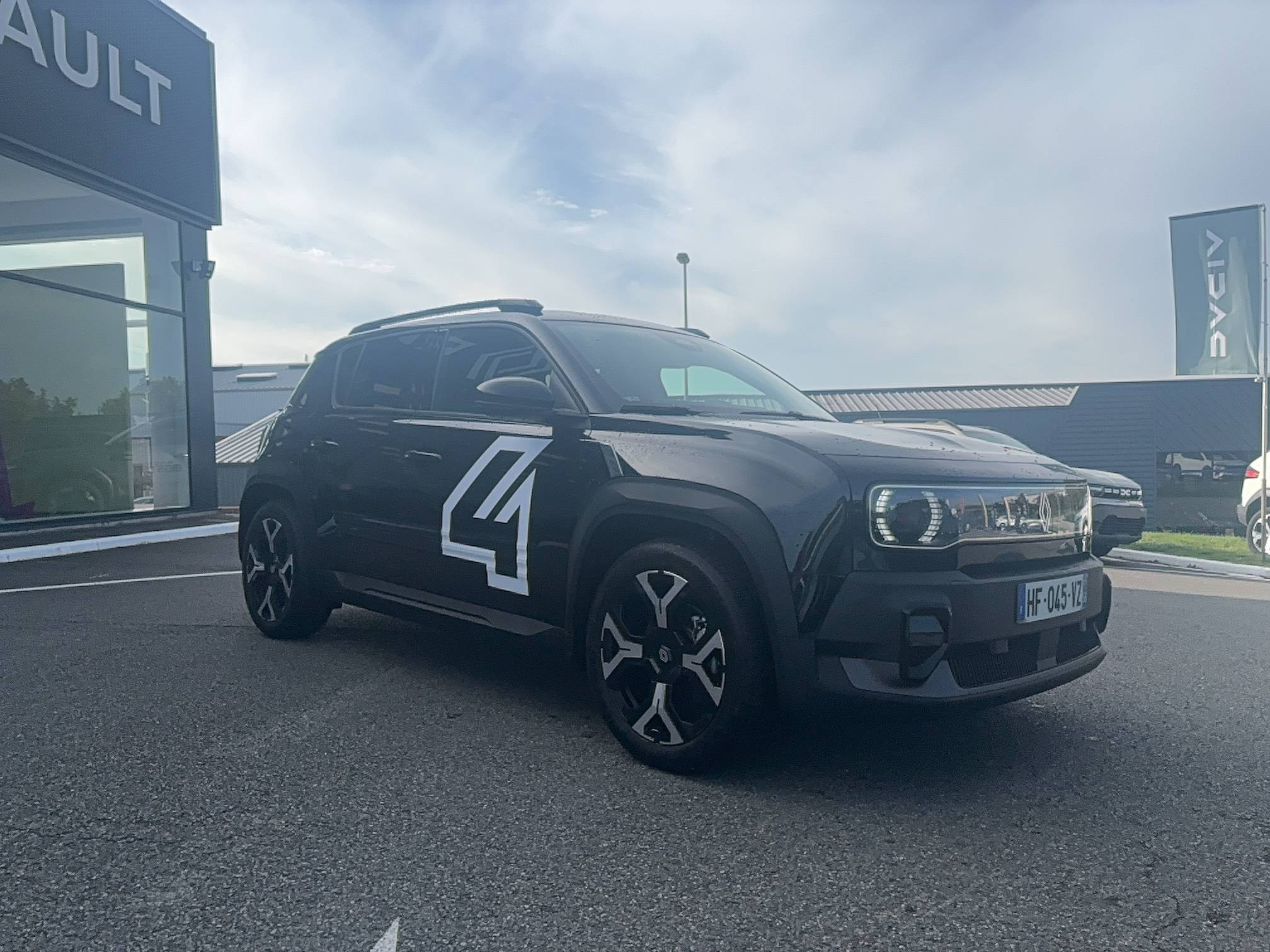 Vente en ligne Renault R4 E-Tech  150 ch autonomie confort au prix de 35 490 €