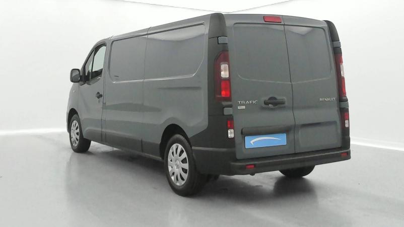 Vente en ligne Renault Trafic 3 Fourgon TRAFIC FGN L2H1 1300 KG DCI 120 au prix de 18 900 €