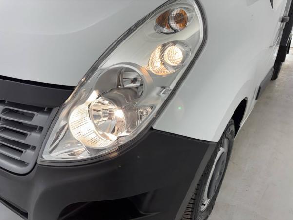 Vente en ligne Renault Master 3 Châssis Cabine MASTER BS L2 3.5t dCi 110 E6 au prix de 25 990 €