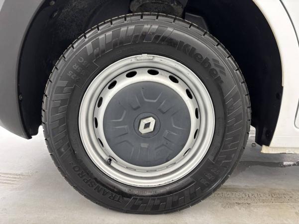 Vente en ligne Renault Master 3 Châssis Cabine MASTER BS L2 3.5t dCi 110 E6 au prix de 25 990 €