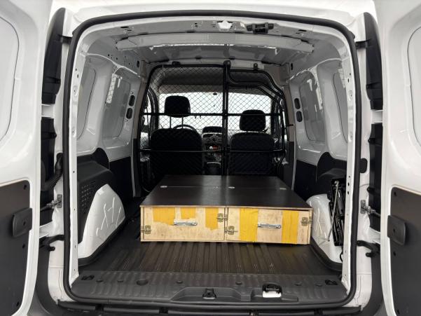 Vente en ligne Renault Kangoo Express  BLUE DCI 95 au prix de 14 890 €